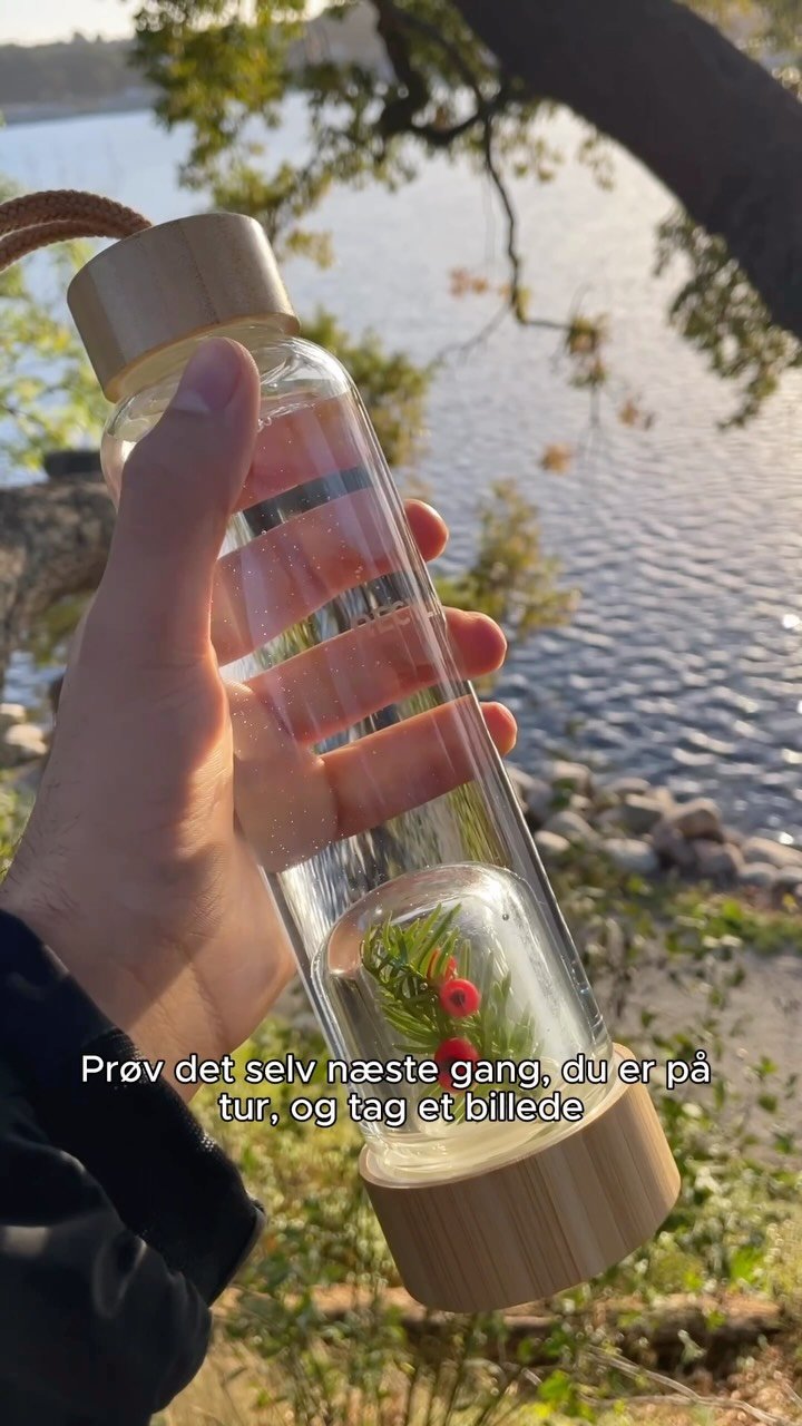 Vil du også have din egen Wooden-Sip vandflaske? Du finder den på Recylina.dk. #waterbottle #viral #drikkedunk #danmark #københavn